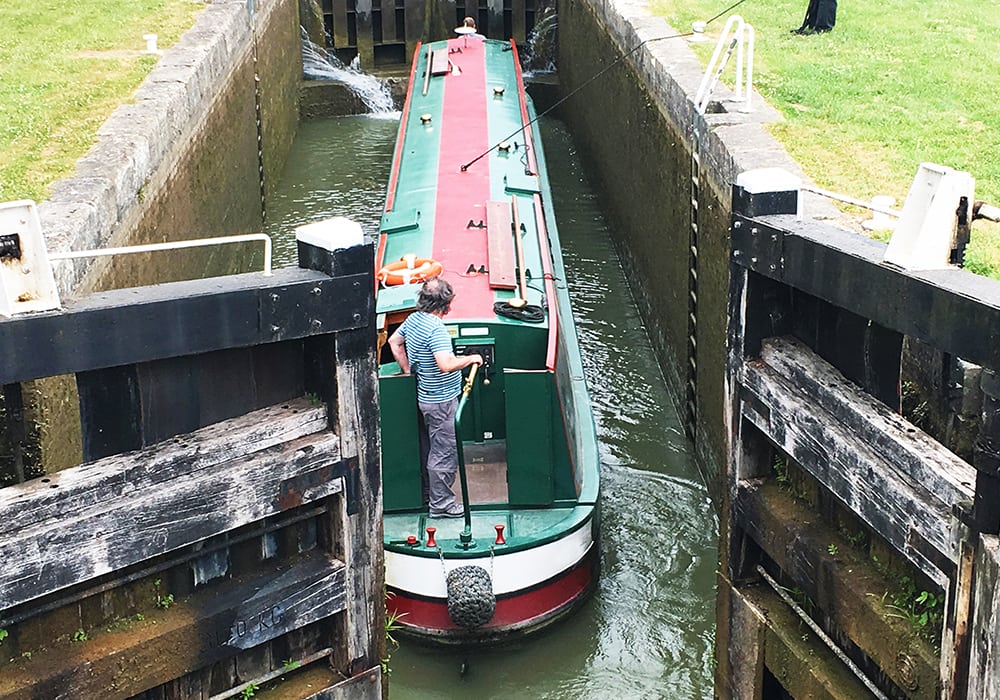 Arctic Fox Boat page External 1