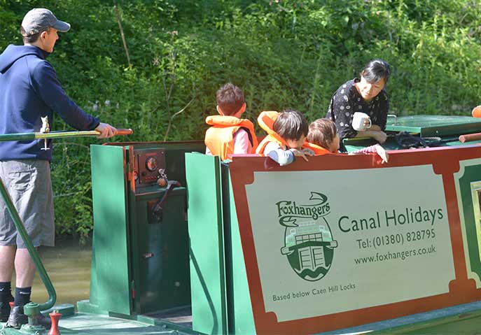 Urban Fox narrowboat Kennet & Avon Canal