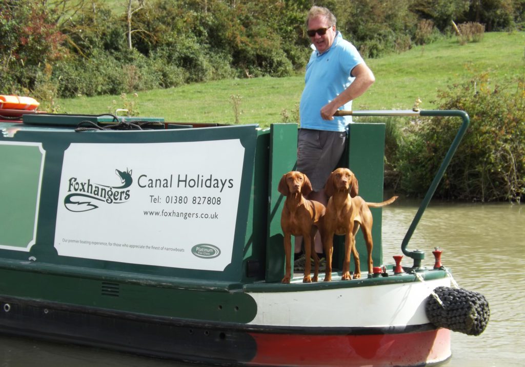 Darwin's Fox exterior stern with dogs