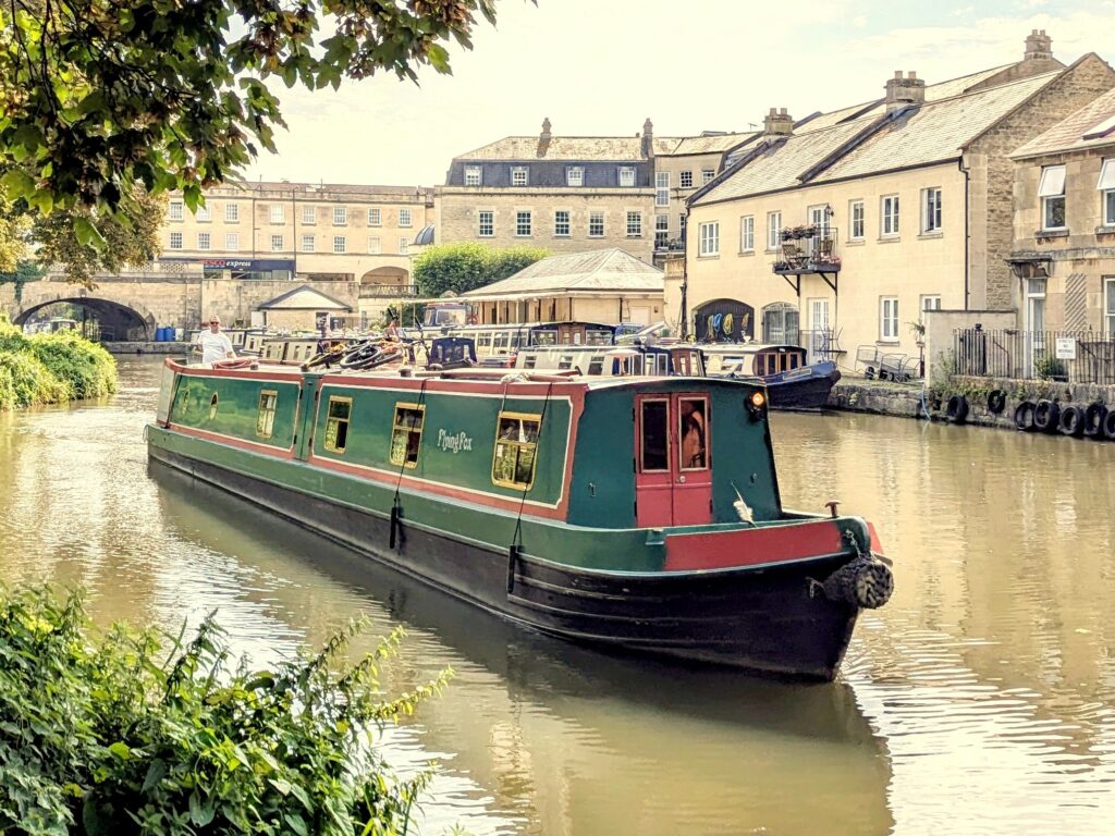 Narrowboat Holidays Kennet & Avon