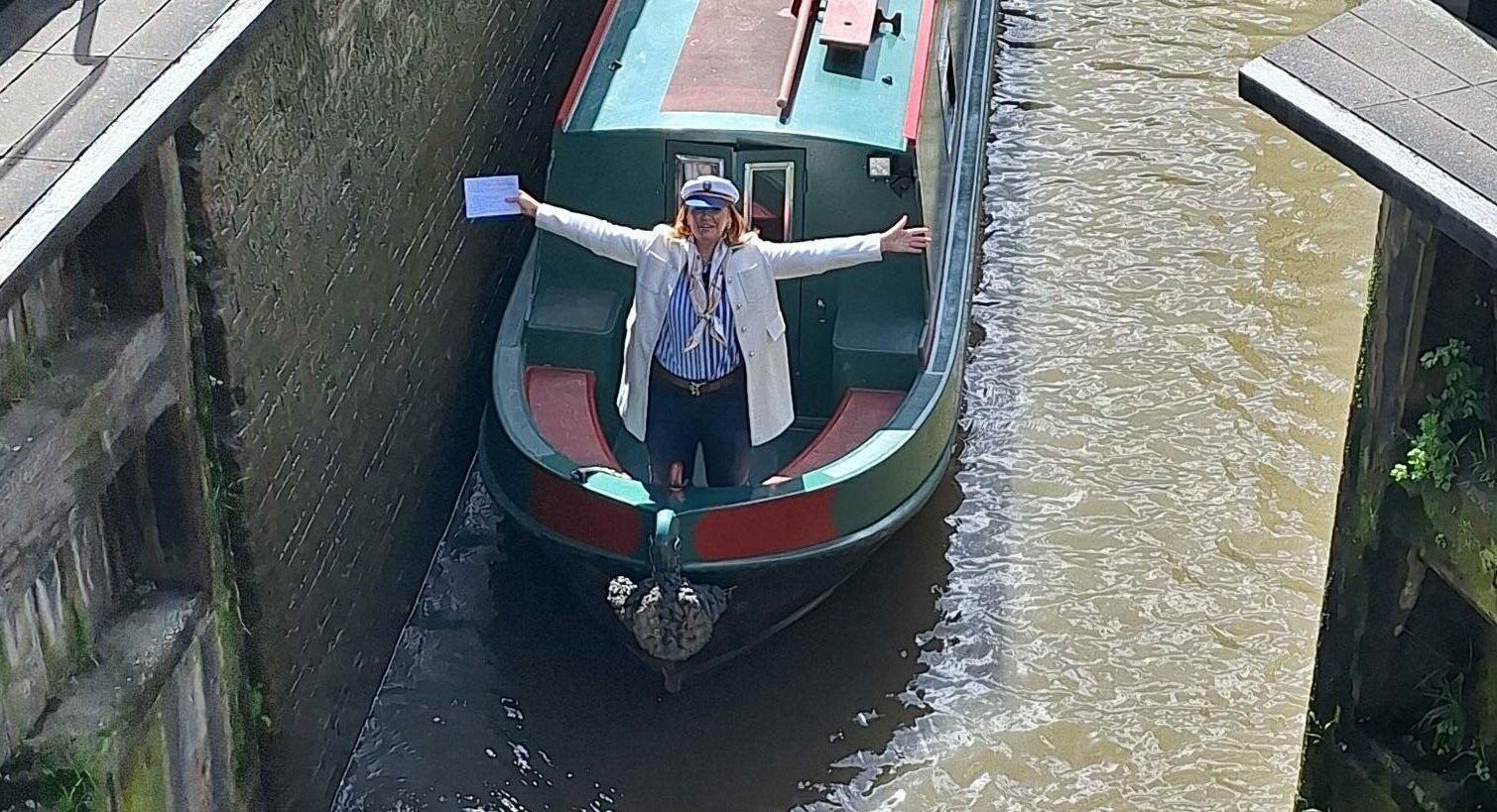 Josie Gibson canal boat titanic arms out photo.